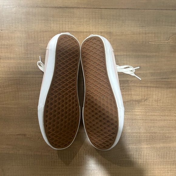 Women’s old Skool Pink lace up Vans sneakers - Picture 5 of 5